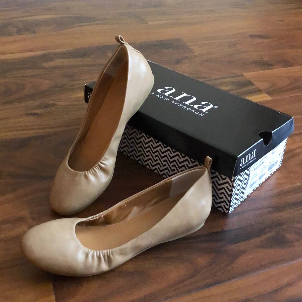 Women’s ballet flats